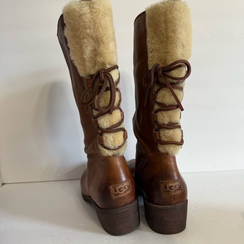 Ugg Cary Leather Mid Calf Pull On Heeled Boots Women’s Size 8.5 - Picture 5 of 10